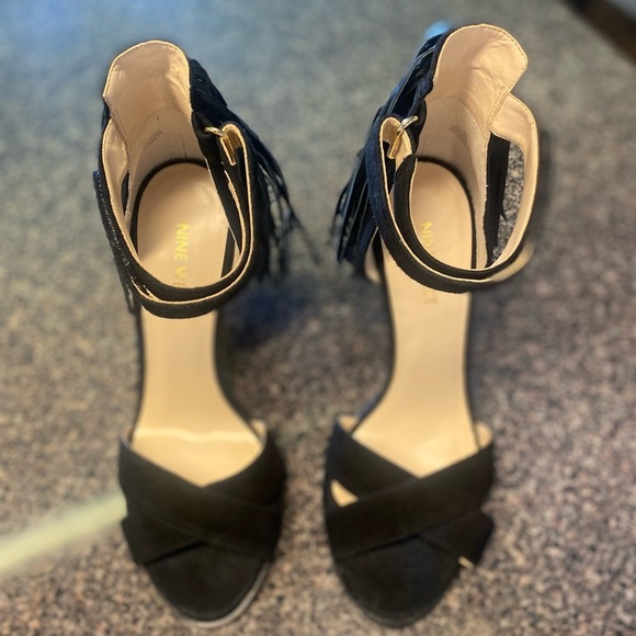 “NINE WEST” Hustle Fringe Heels - Picture 6 of 14